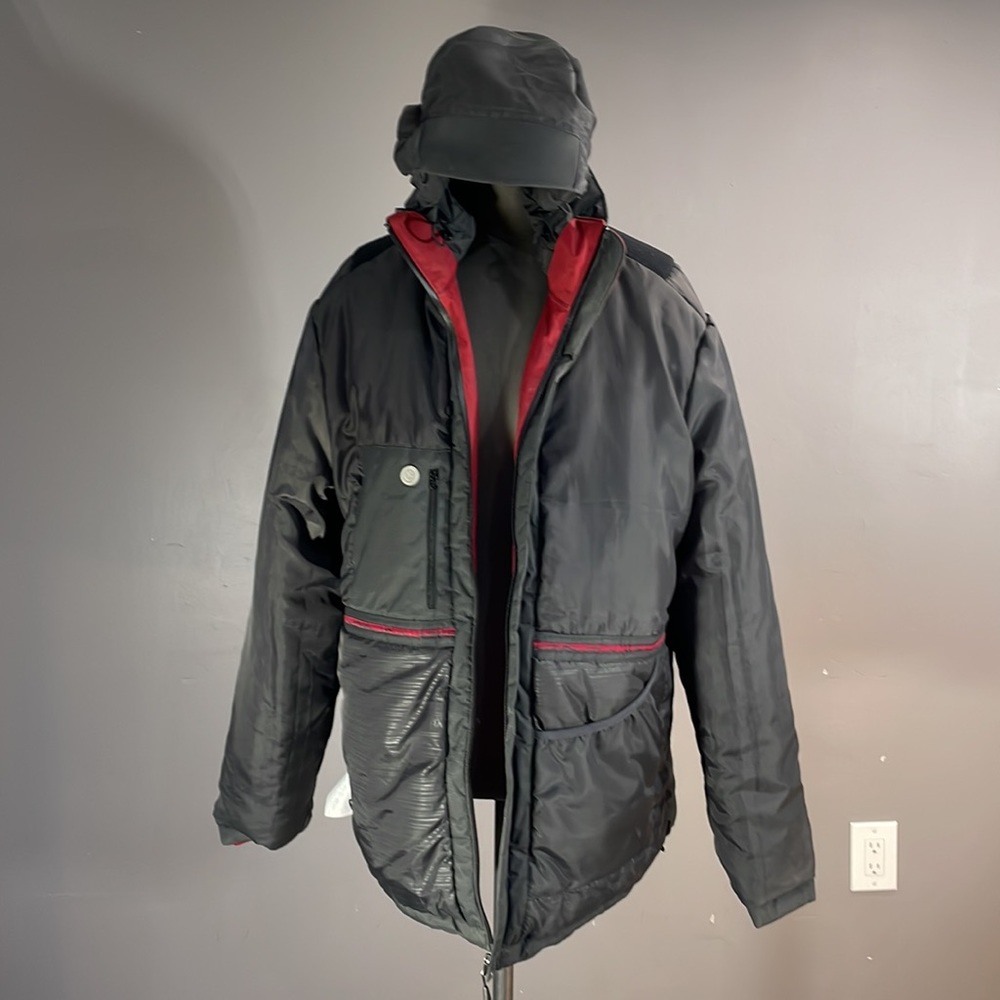Wind river mens winter coat size large in near new condition.  T-max.  Hyper-Dri - Picture 12 of 17